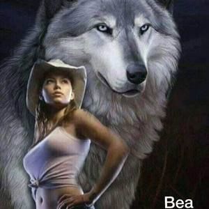 Meet your Posher, Beatriz